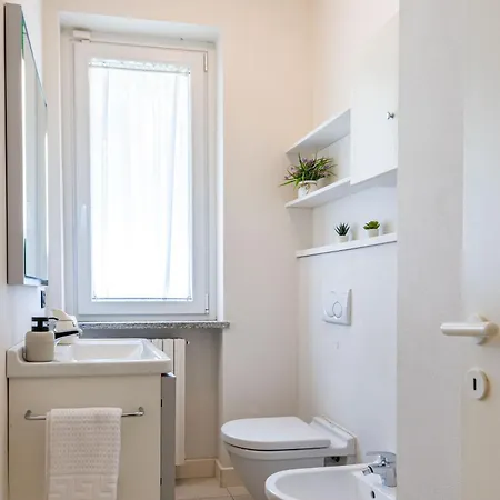 A Casa Nebbiuno, In Villa, Wifi, By Guestaly Appartement *