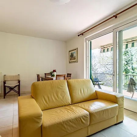 Appartement A Casa Nebbiuno, In Villa, Wifi, By Guestaly